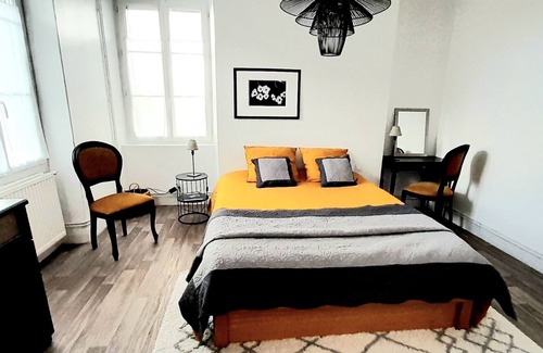 Tourouvre Apartment | Vaste Appartement Pour 6 Personnes Avec Jardin Clos et Privatif Parking Gratuit