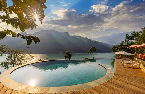 Da Bac Hotel | Vayang Retreat and Camping Hoa Binh