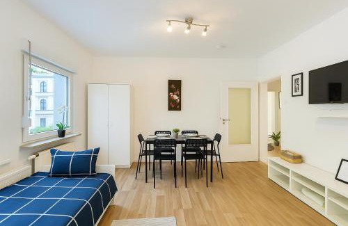 Aldenrade Apartment | VAZ Apartments Walsum für Monteure und Fachkräfte, Küche, Terrasse, TV, WLAN, Parkplatz, Autobahnähe