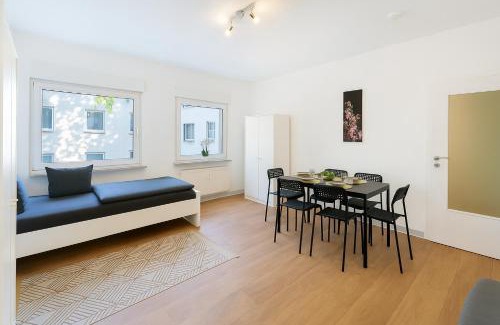 Aldenrade Apartment | VAZ Apartments Walsum für Monteure und Fachkräfte, Küche, Terrasse, TV, WLAN, Parkplatz, Autobahnähe