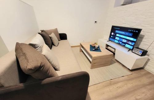 Karlova Ves Apartment | Veľký apartmán 3