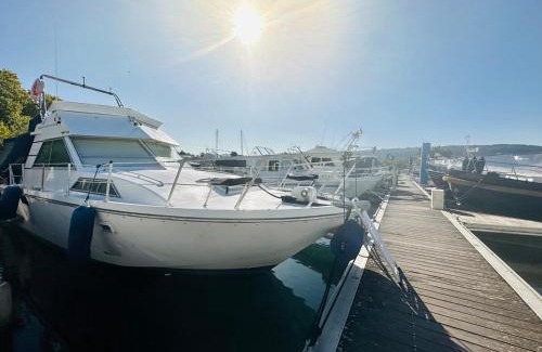 Valence Boat Rental | Vedette location à la nuitée sur l eau