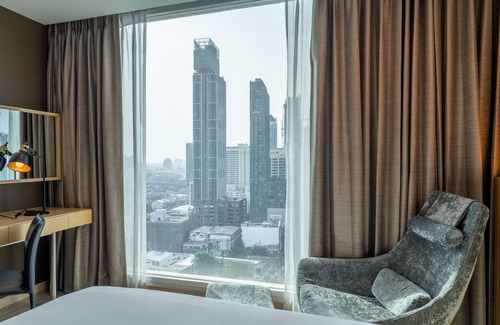 Pathumwan Hotel | VELA Dhi GLOW Pratunam