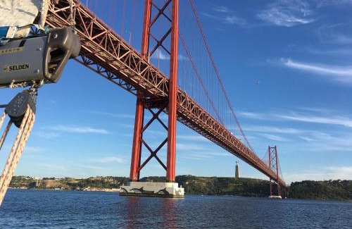 Belem Boat Rental | Veleiro Oceanico de 12 m