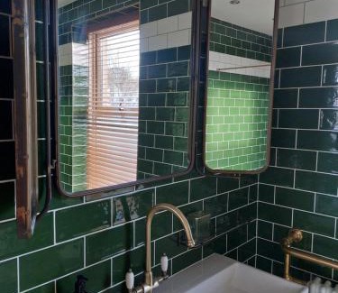 Mumbles Bed & Breakfast | Velo Club Mumbles
