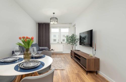 Rzeszow Apartment | Velvet Apartment with Balcony in Rzeszów by Noclegi Renters