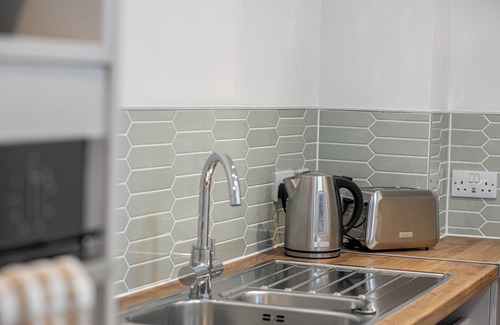 Leatherhead Apartment | Velvet Morning Light For Guests Aged 65s