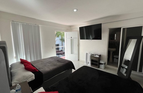 Leon Hotel | Venator House Boutique 113