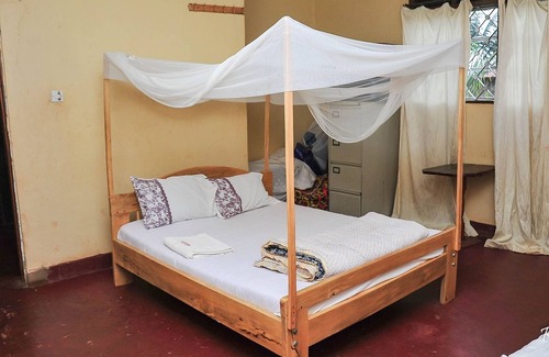 Jinja Hotel | Venchester Guest House