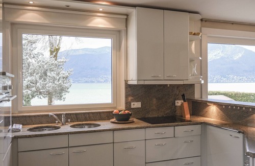 Cessenaz Ski Chalet | Venez Chez Vous Les Pieds dans l'Eau