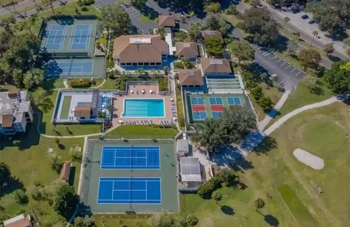 Venice Condo | VENICE BEACH & AMENITY RICH! 2 pools, tennis & pickle ball, on the Legacy Trail!