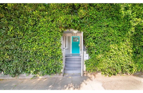 Venice House | Venice Beach Bungalow 6 Blocks From Beach