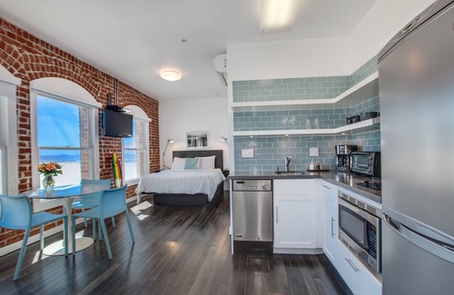 Venice Apartment | Venice Breeze Suites