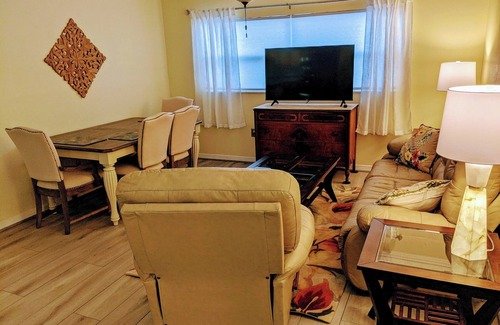 Venice Condo | Venice Island Escape