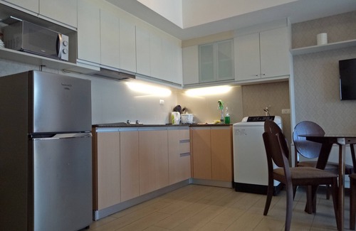 Pinagsama Hotel | Venice Mall Area McKinley Hill Taguig BGC