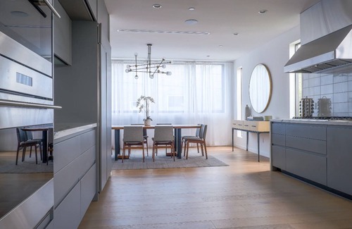 Venice Villa | Venice - Modern Multi-Level Living in Venice with Rooftop Oasis