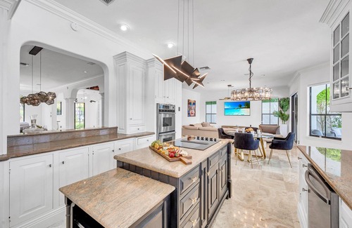 Colee Hammock Villa | Venice of America/Heated Pool/Canal View & Access/Isle Key/VlLLAS