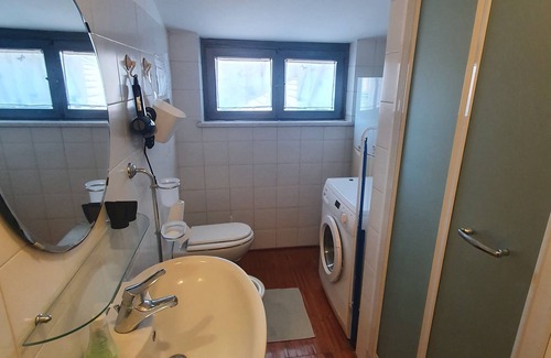 Loreto Apartment | VENINI