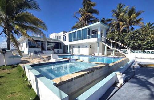 Jarealito Apartment | Ventana at Arecibo 681 Ocean Drive