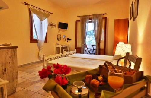 Galissas House | Ventoura Studios & Apartments