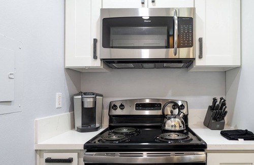 Port Hueneme Condo | Ventura Coast Beach Condo with Ocean Views!