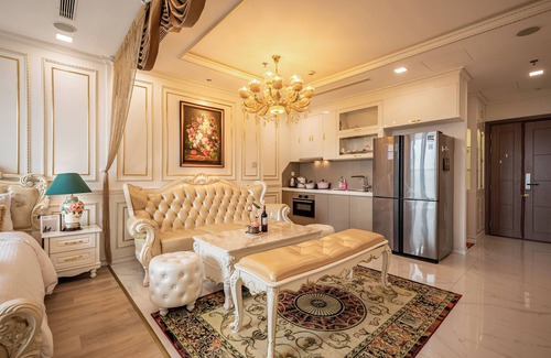 Hang Xanh Apartment | Vera Apartments - Luxury Landmark 81