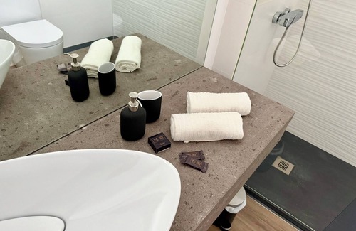 Angra do Heroismo House | Vera Cruz Guesthouse