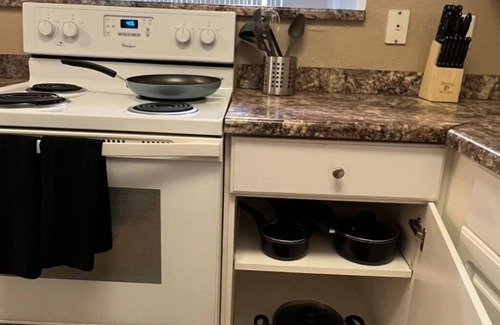 University City Apartment | Veranda La Jolla - Cozy 1-bedroom apartment in fabulous San Diego