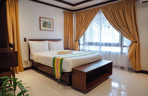 Paoay Hotel | Veranda Suites and Restaurant
