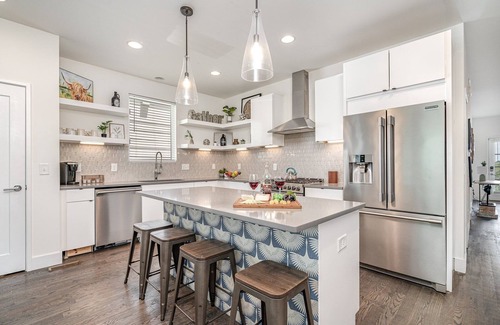 Talbot's Corner Cottage | Verde Heights-sleeps 12-in Cumberland Heights