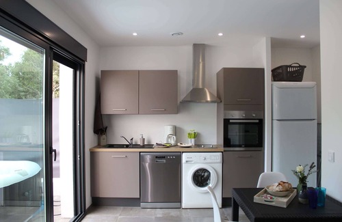 Regusse House | Verdon, Maisonette with private heated Jacuzzi/Capacity 5 people