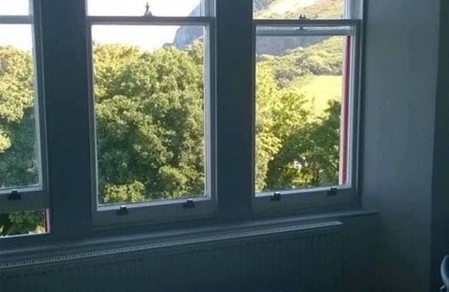 Hele House | Verity and Ilfracombe Harbour View