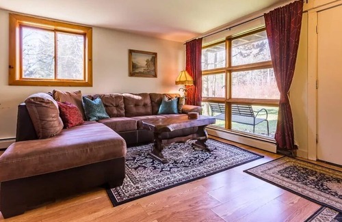 Stratton and Bromley Ski Areas House | Vermont Chalet - 12 person Stratton and Bromley Mnt area.