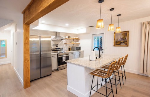 Florida Ridge House | Vero Beach Gem: Pool, Game Room, King Beds, minutes to the beaches.
