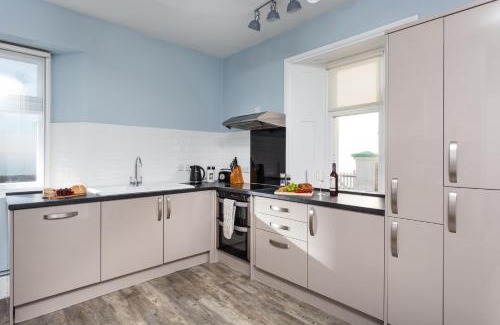 Swanage House | Veronica Cottage