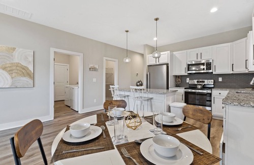 Jeffersonville House | Veronica's Place: Work Friendly & Near Downtown