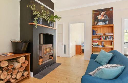 Wentworth Falls House | Veronicas House and Cottage