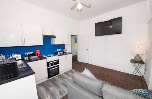 Hull Apartment | Versatile Cozy & Spacious Comfort Hull Apartments
