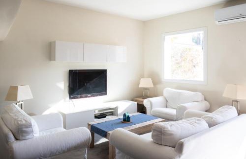 Sainte-Maxime House | Very bright villa with garden and terrace