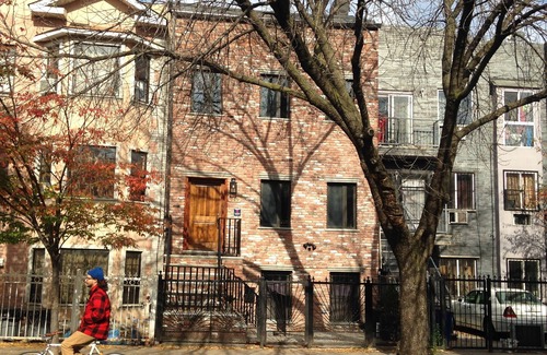 Bedford-Stuyvesant Apartment | Very clean & cozy independant apt. in Brooklyn home