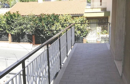 Santo Stefano al Mare Apartment | Very close to the beaches and the cycle path with communal parking!