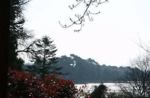 La Foret-Fouesnant House | Very comfortable villa in a quiet, sea view, greenery.