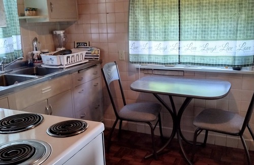 Garfield Heights House | Very cozy and quiet at night downtown and park friendly