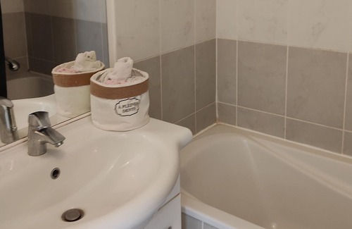 La Lironde Apartment | Very cozy apartment for weekend or stay city or sea