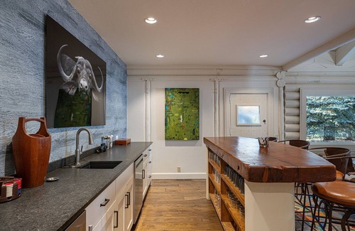 Ketchum House | Very family friendly house.6+BR (2 masters), 6+ Baths, 4.838 SF Great HQ