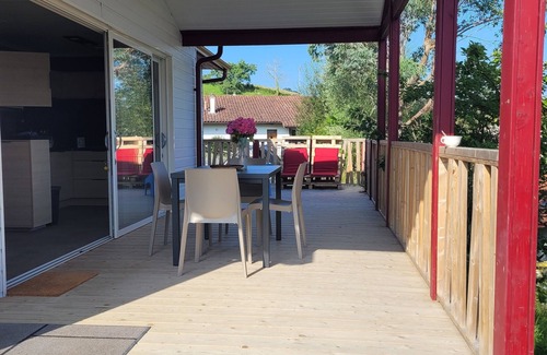 Hasparren Ski Chalet | Very large 3-star prestige chalet, the only one in the park, swimming pool near the ocean.