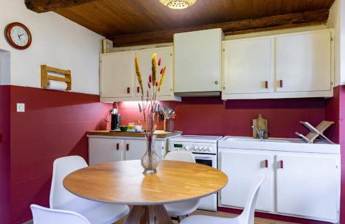 Le Praz Ski Chalet | Very Nice Chalet Near The Slopes Courchevel