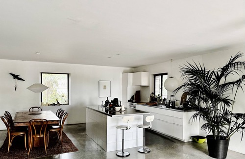 Blauzac Villa | Very Pleasant House Surrounded by Vineyards