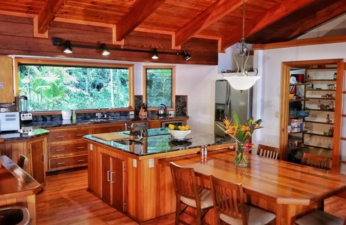 Kalaoa House | VERY PRIVATE, expansive ocean VIEWS, close to BEST BEACH