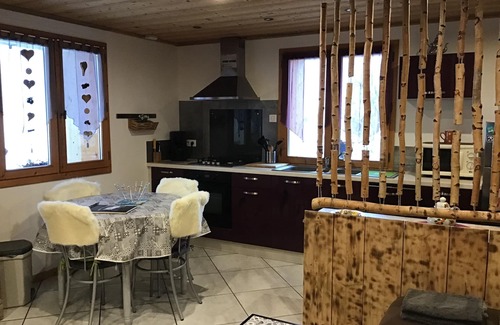 Le Villard Apartment | Very quiet and relaxing place. very nice view of the belleville valley